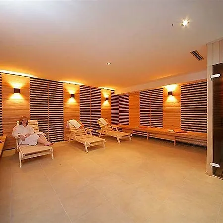 Adam Hotel 3*