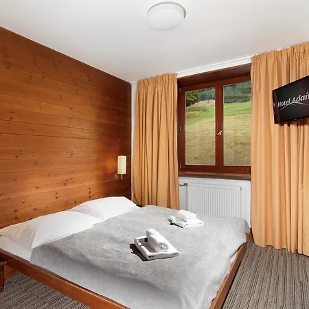Hotel Adam 3*