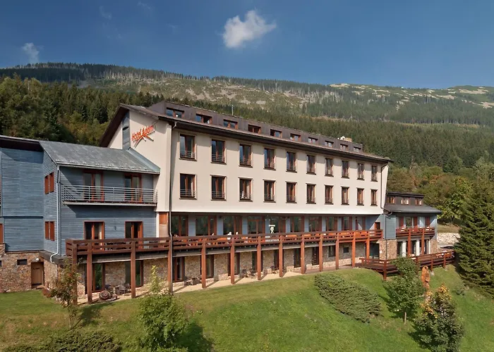 Adam 3* Špindlerŭv Mlýn