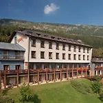 Adam 3* Špindlerŭv Mlýn