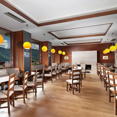 Adam 3* Špindlerŭv Mlýn